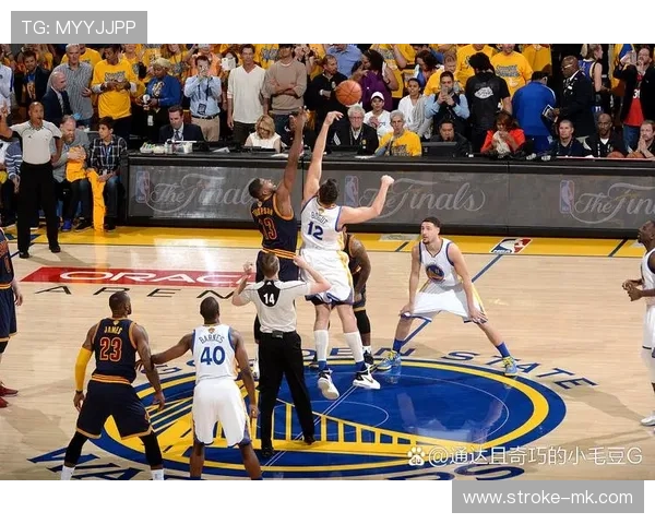 哈里斯全明星射手闪耀赛场，精准投篮引领球队逆转取胜