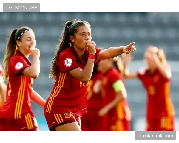 德国女足强势夺冠，开启历史新篇章，状态回暖引关注